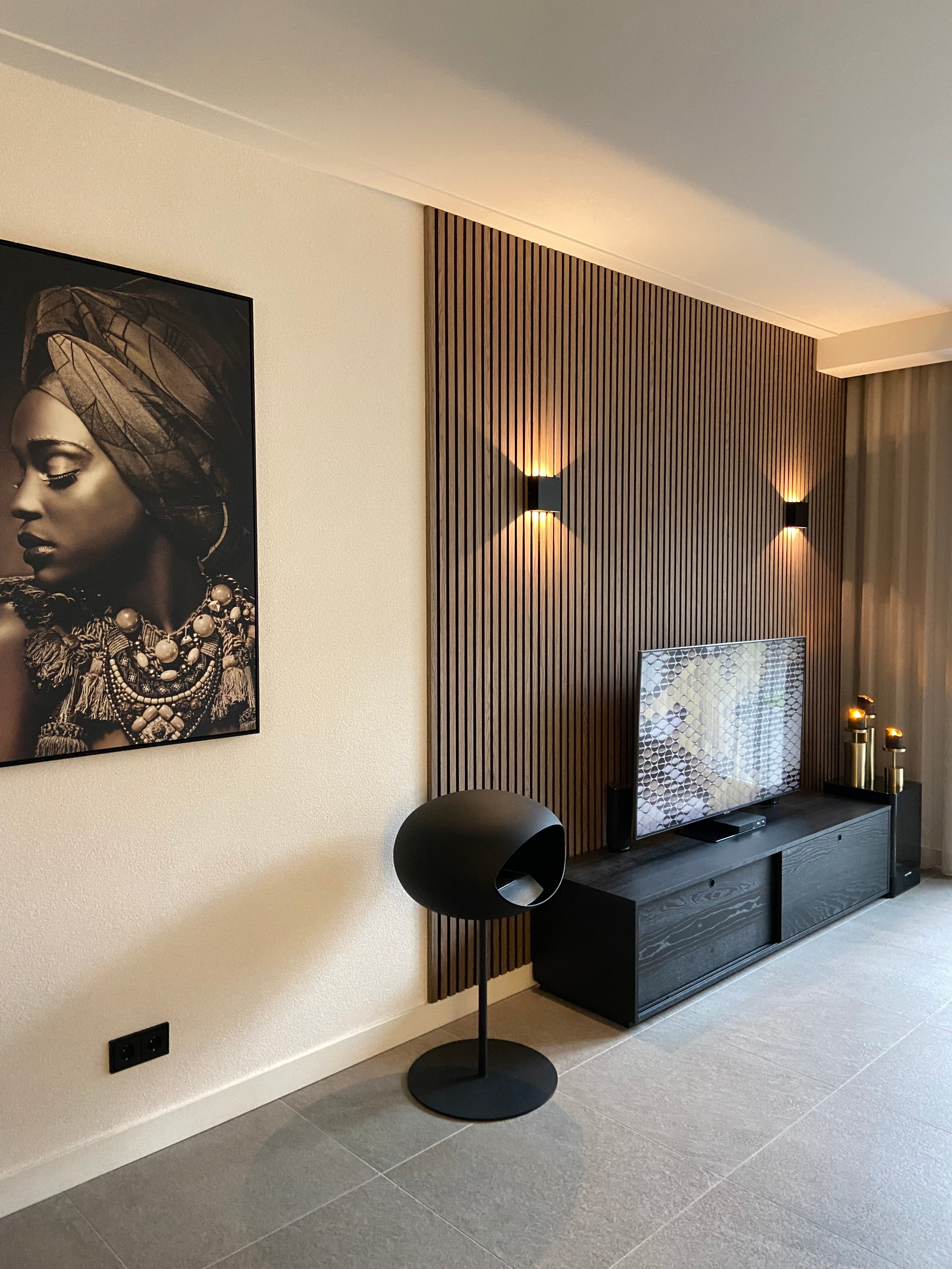 OPPIO WALNOOT EIKEN AKOESTISCH WANDPANEEL 60X260 CM Akupanel-Nederland.nl
